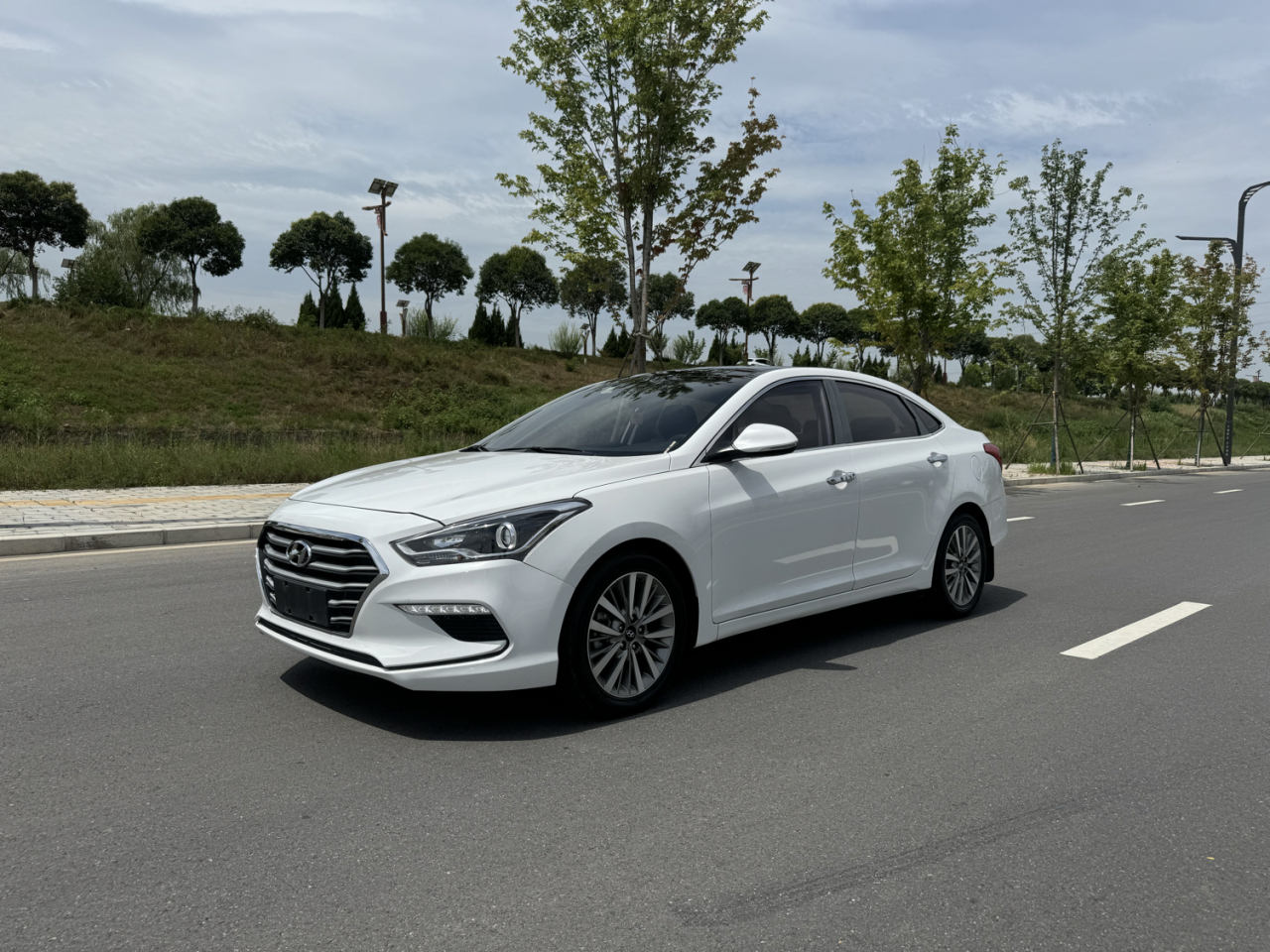 Mistra 2017 1.8L AT Smart GLS China V