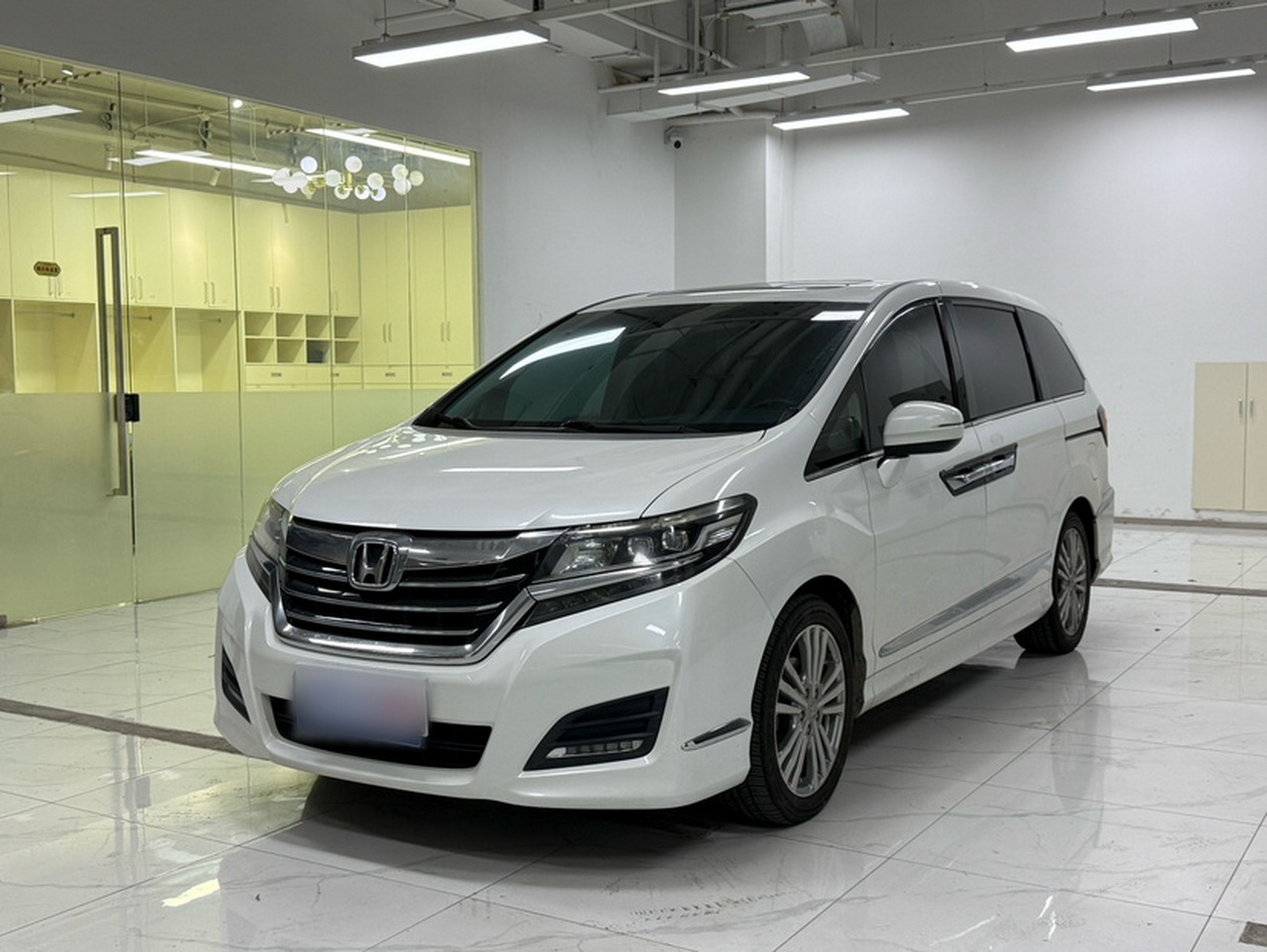 Elysion 2016 2.4L Classic
