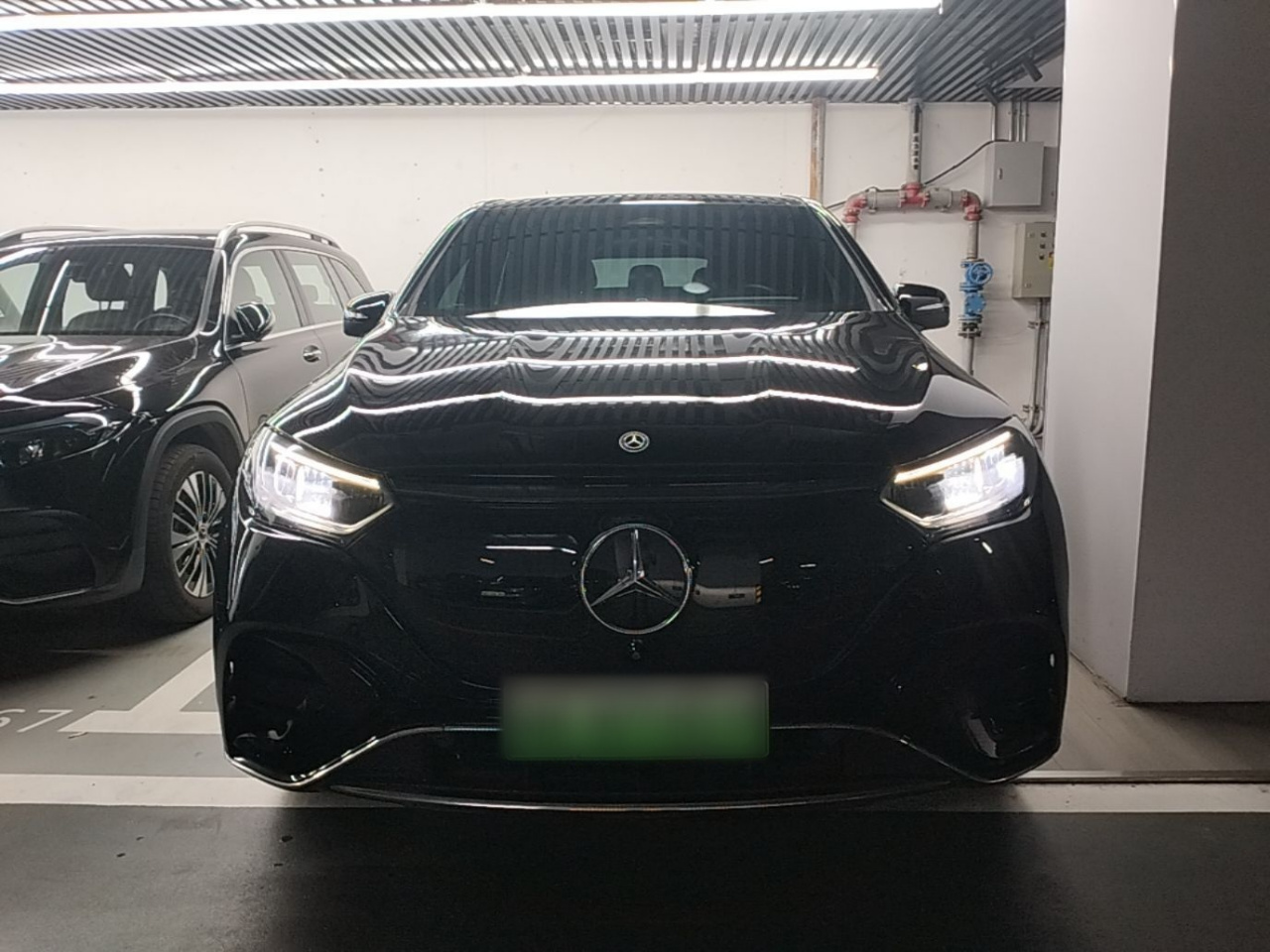 EQE SUV 2023 350 4MATIC photo 2