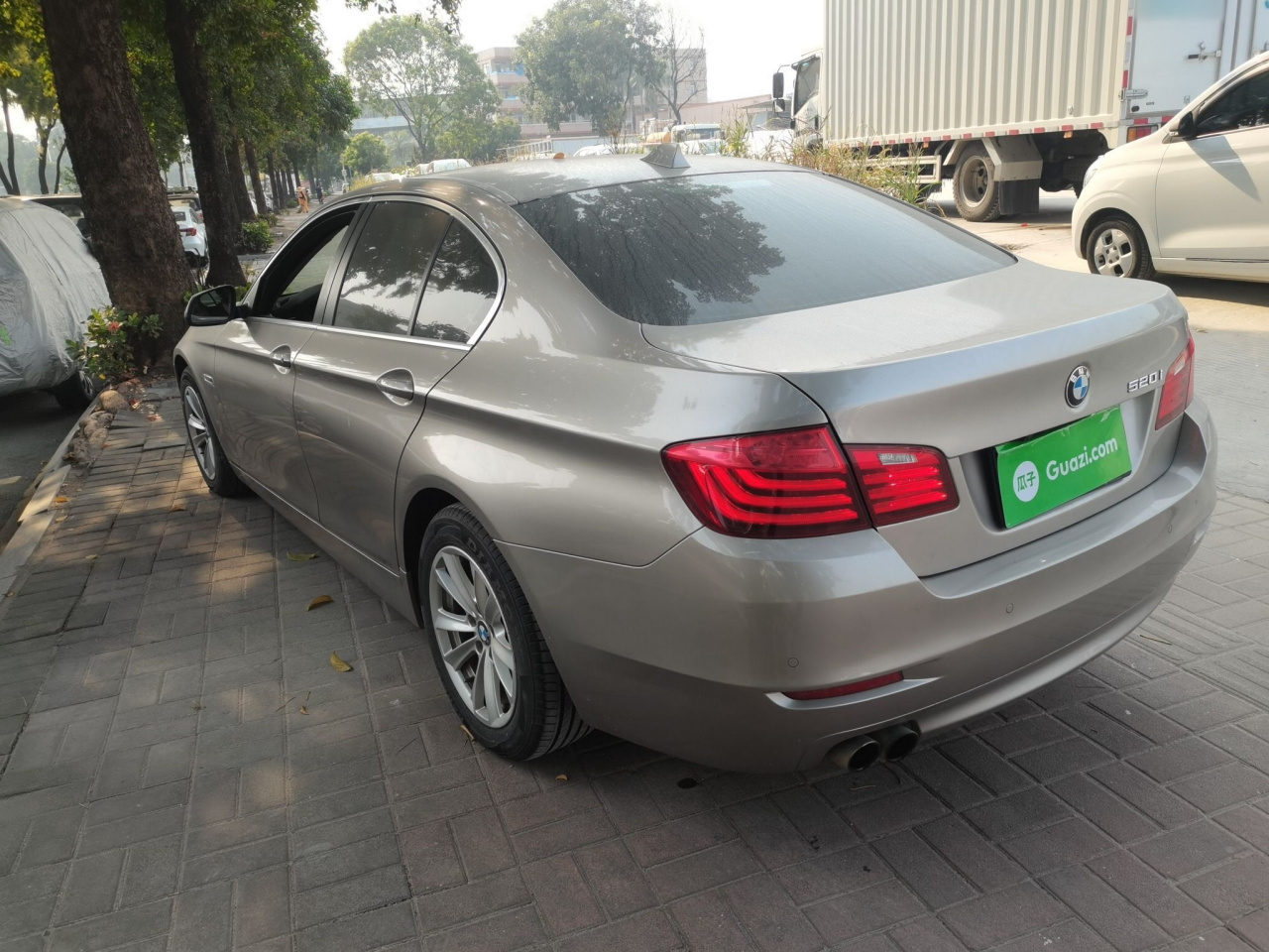 5 Series Imported 2014 520i photo 4