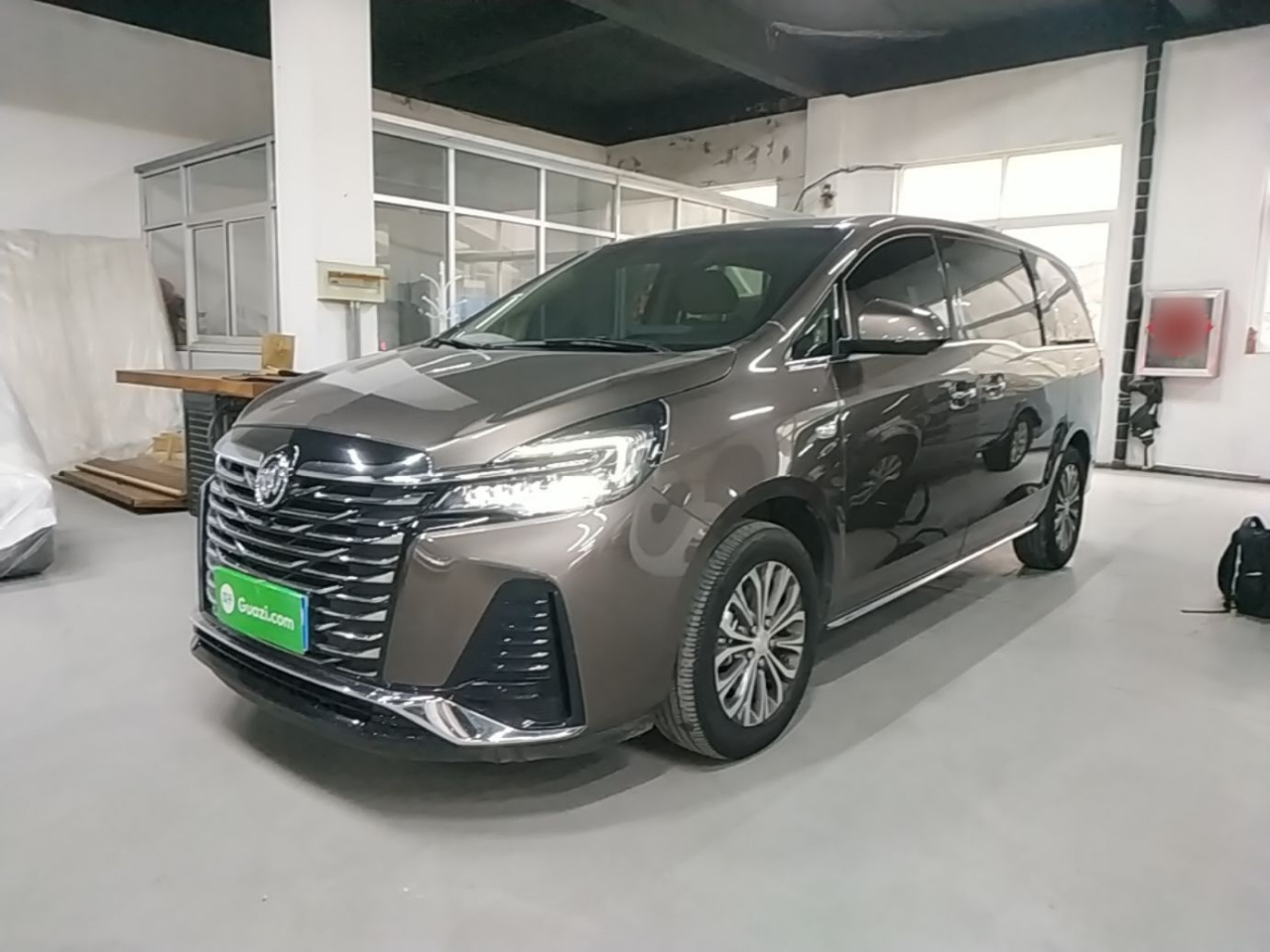 GL8 2023 Facelift Luxury
