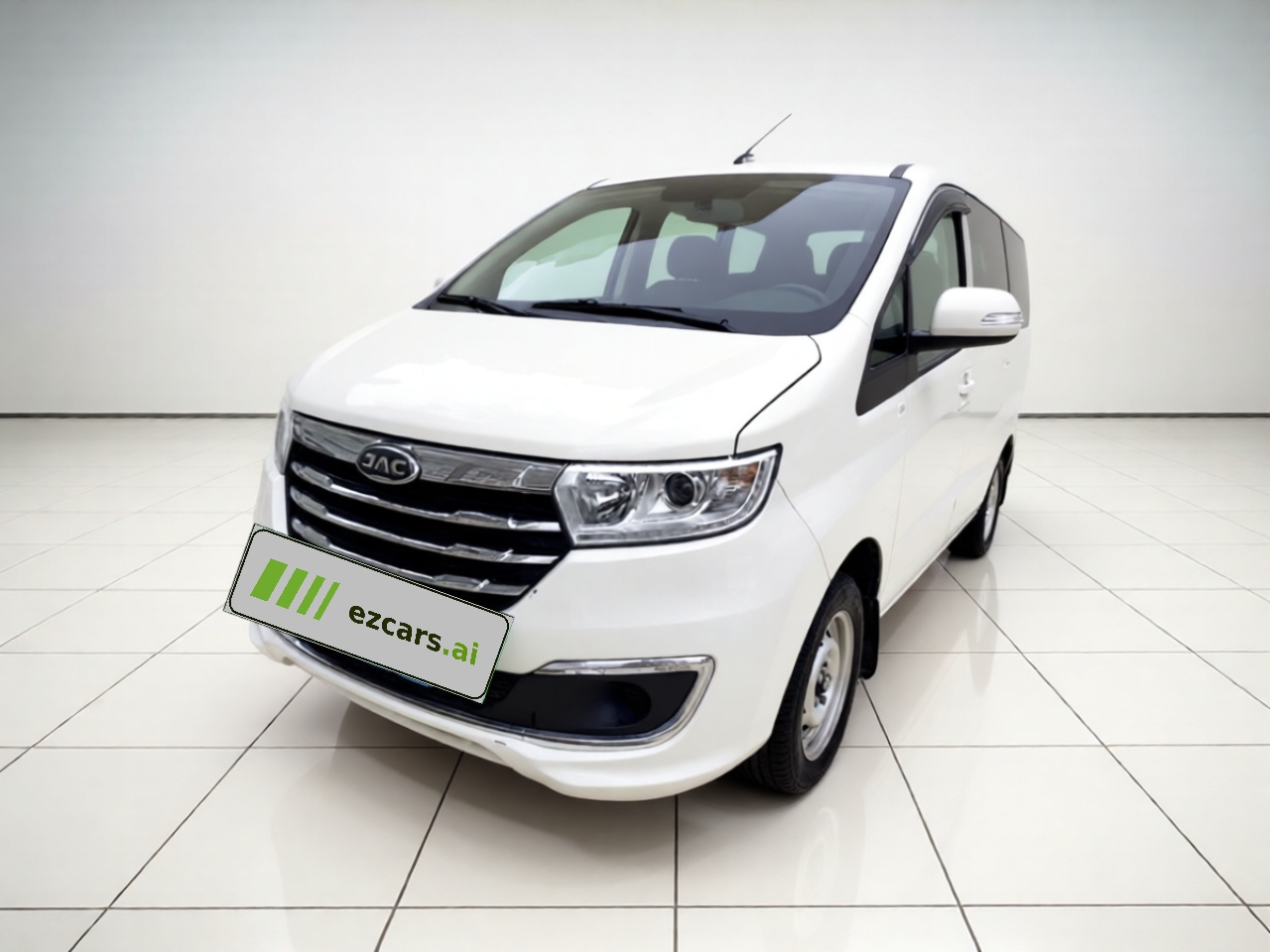 Refine M3 2025 1.8L MT Classic 5-Seater