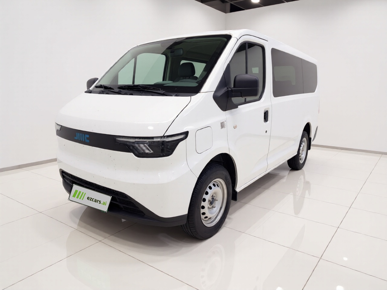 E 2025 41.86kwh Short Wheelbase