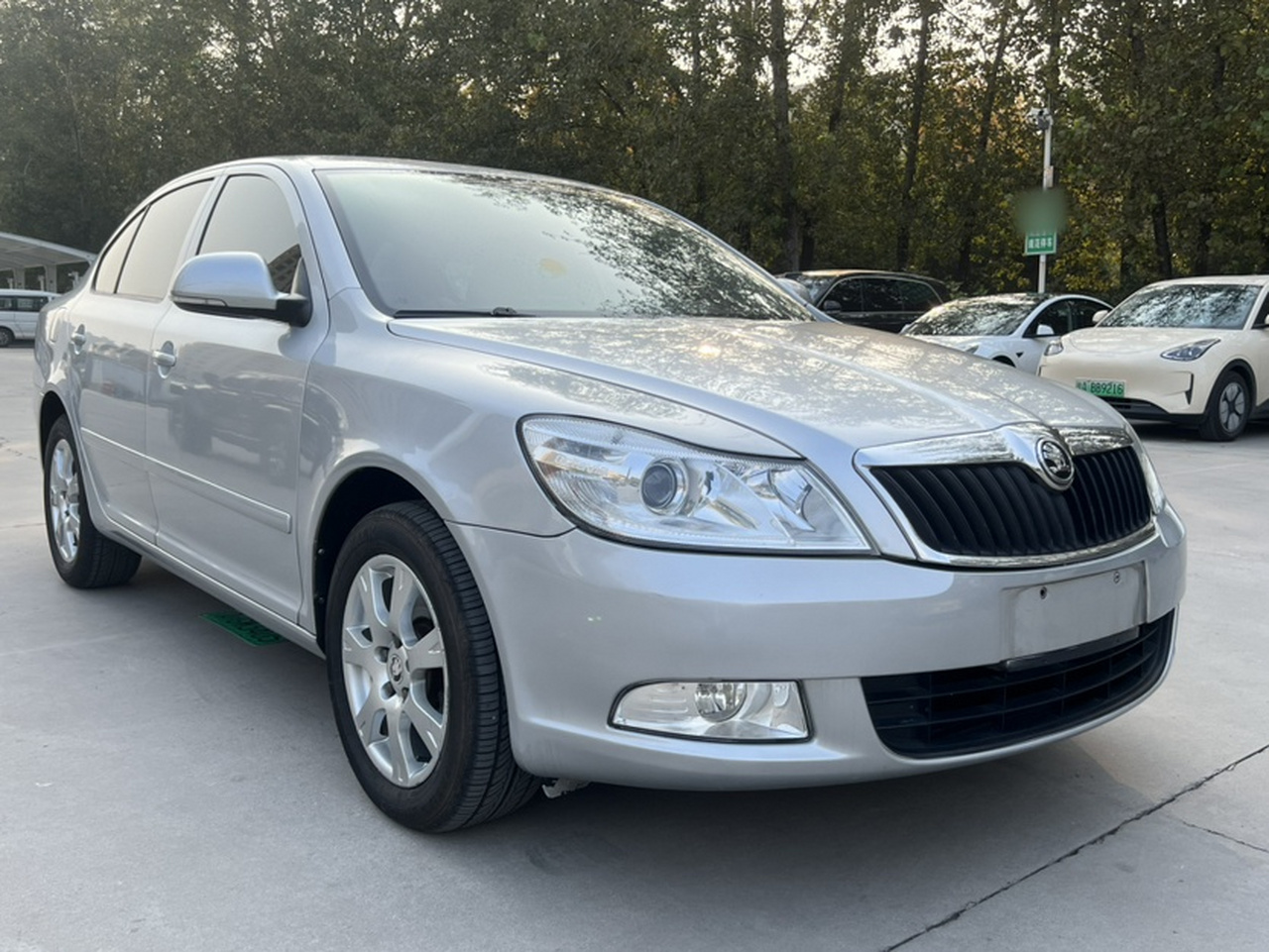 Octavia 2015 Classic 1.6L AT photo 2