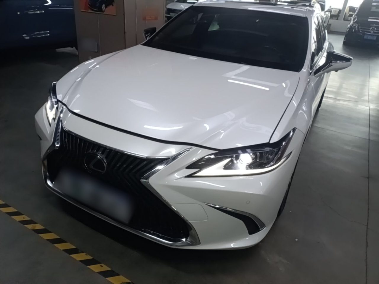 ES 2018 200 Luxury China V