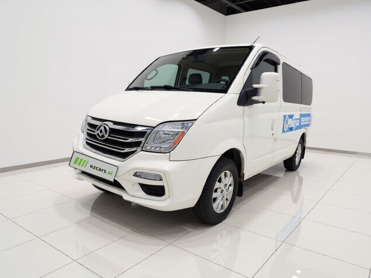 MAXUS V80 2023 2.0T PLUS AMT City Short Wheelbase 5/6-Seater
