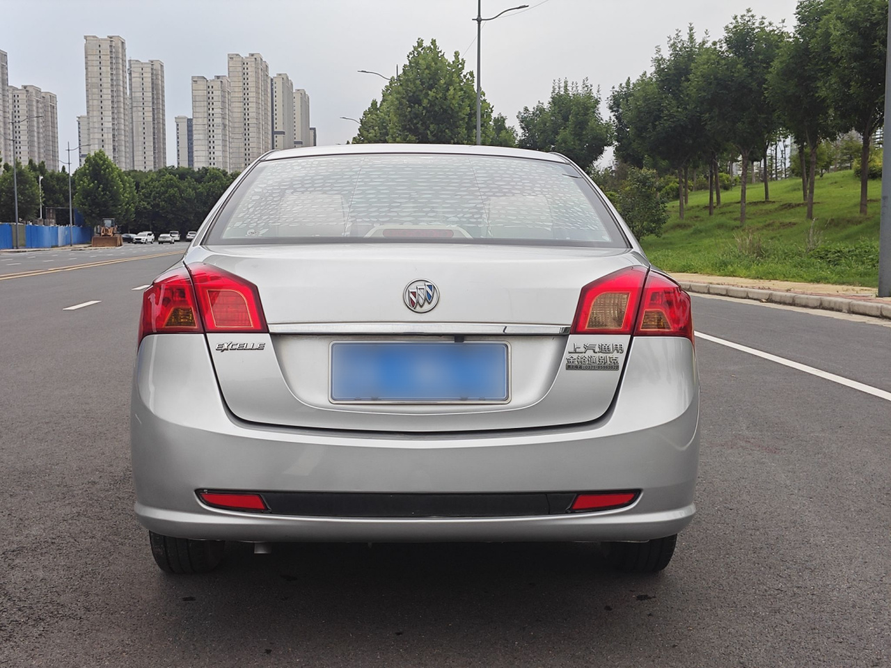 Excelle 2015 1.5L AT Classic photo 2