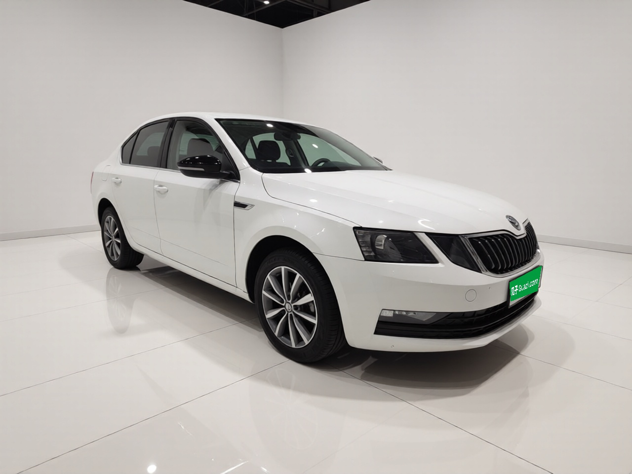 Octavia 2019 TSI230 DSG Comfort China VI photo 3