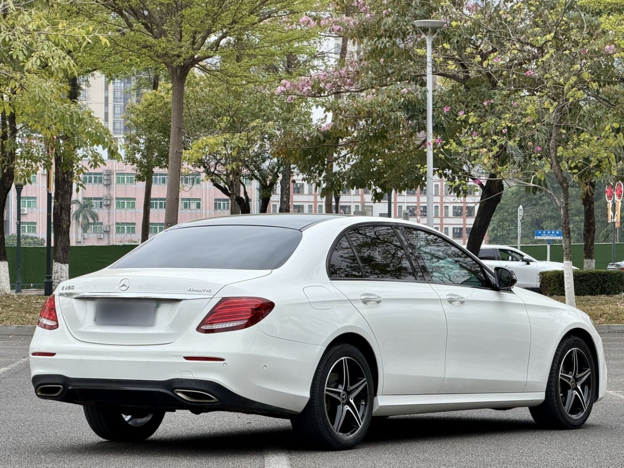 E-Class Imported 2020 E 260 Sport 4MATIC photo 4