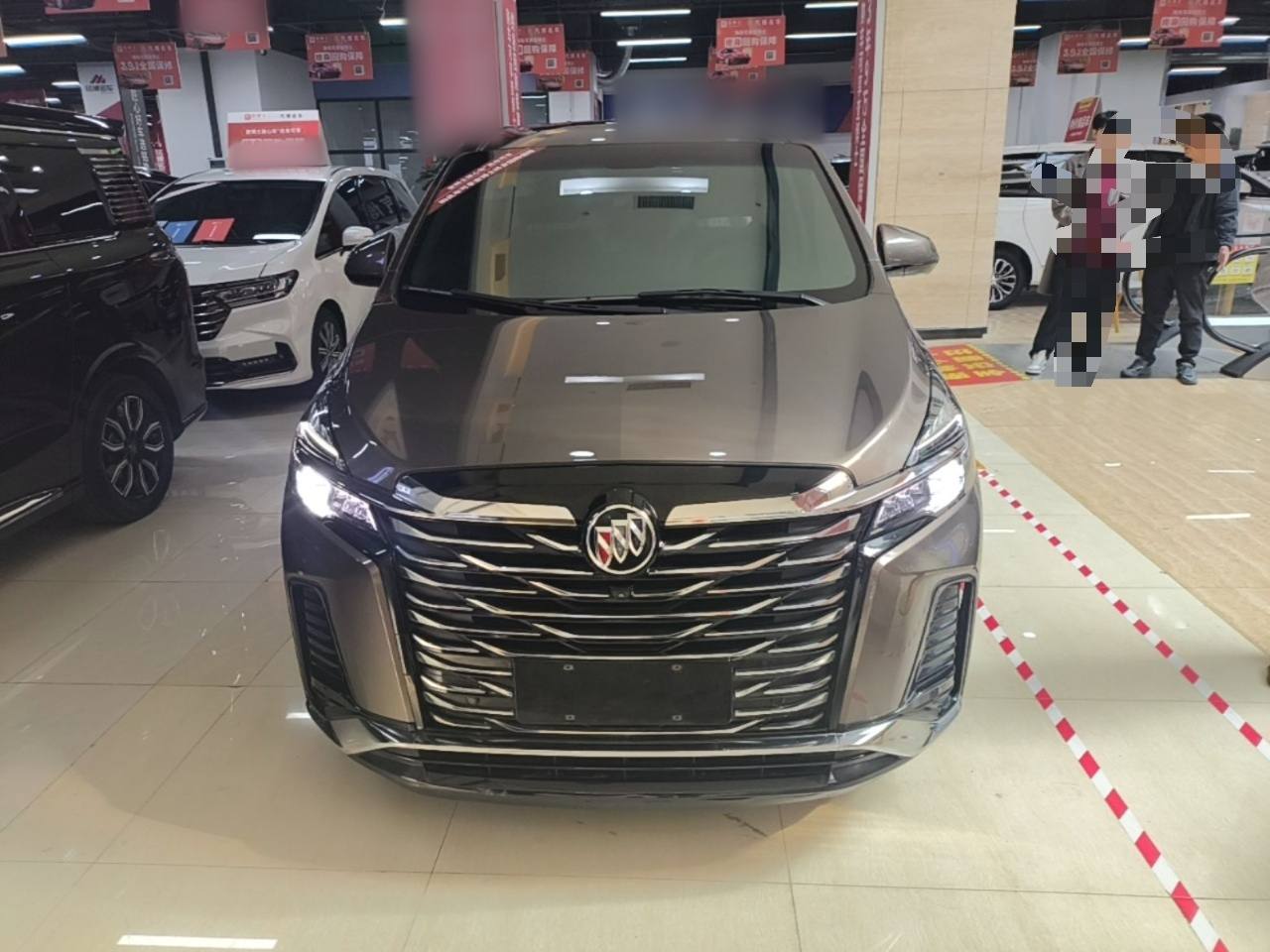 GL8 2023 Facelift Luxury photo 2