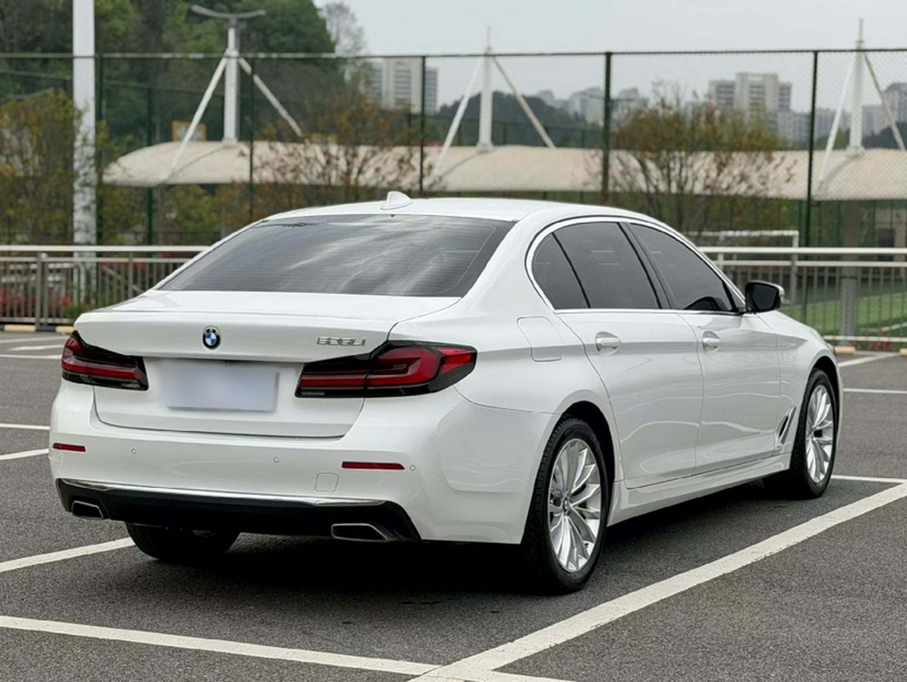 5 Series 2022 Facelift 525Li Luxury photo 4
