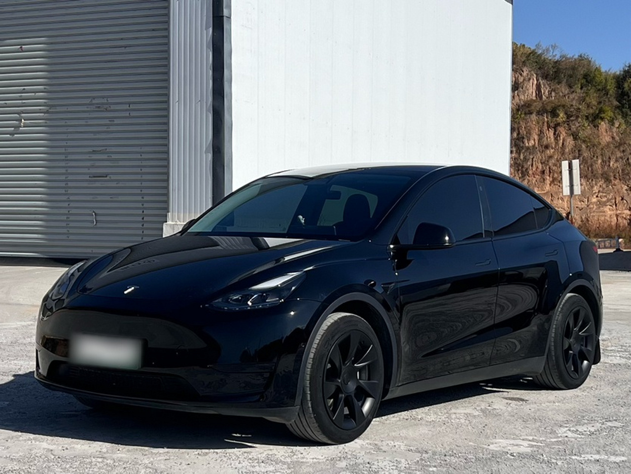 Model Y 2022 Facelift RWD photo 4
