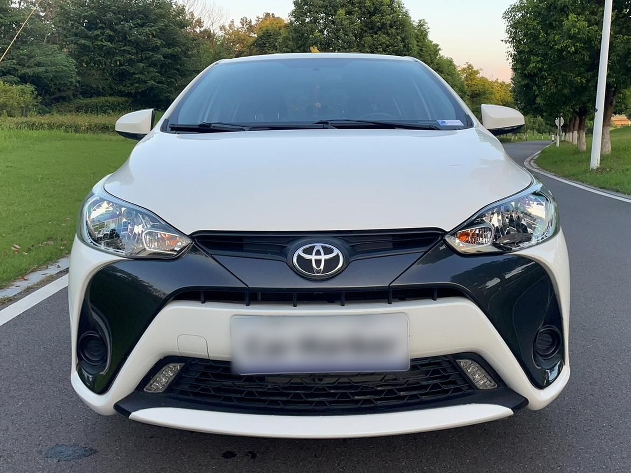 YARiS L 2022 1.5L CVT Leading PLUS photo 2