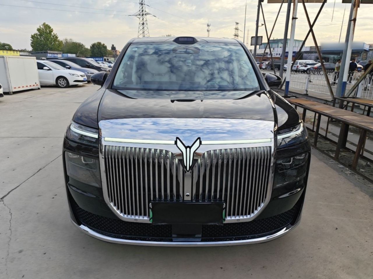 Voyah Dreamer 2026 Dreamer 9 PHEV Ultra+ photo 2