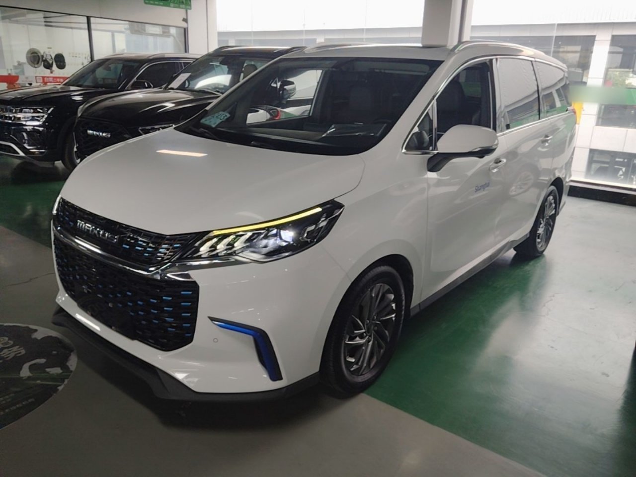 MAXUS EUNIQ 5 2020 Classic 7-Seater