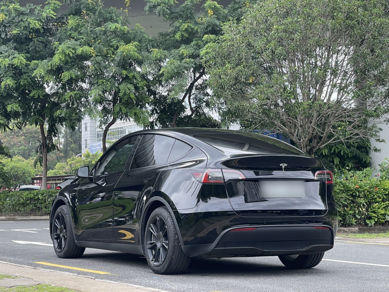 Model Y 2022 Facelift RWD photo 4