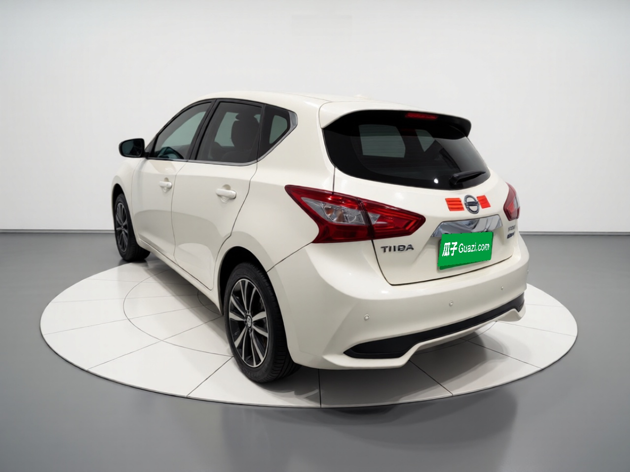 Tiida 2016 1.6L CVT photo 4
