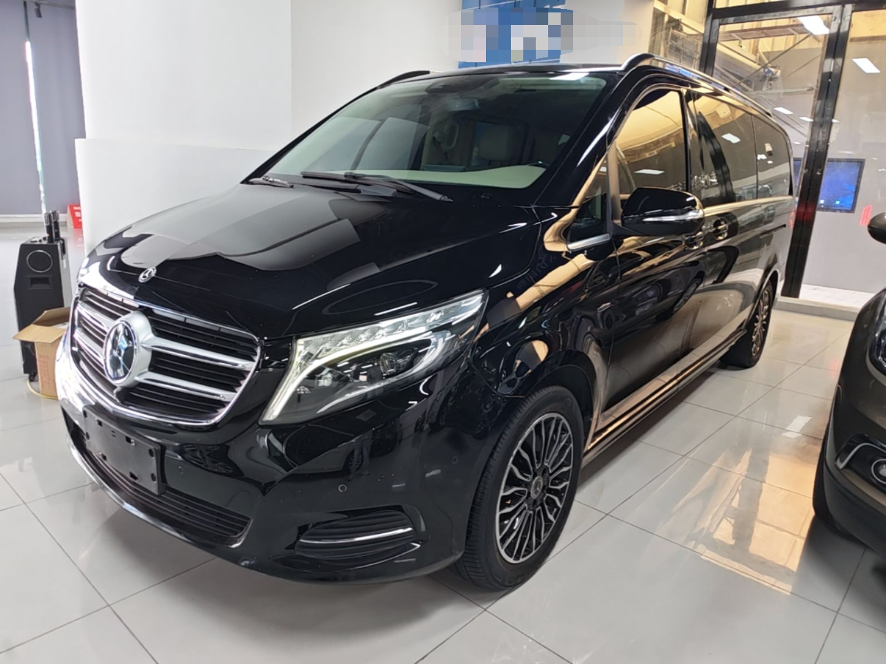 V-Class 2018 V 260 L Premium Extended China VI