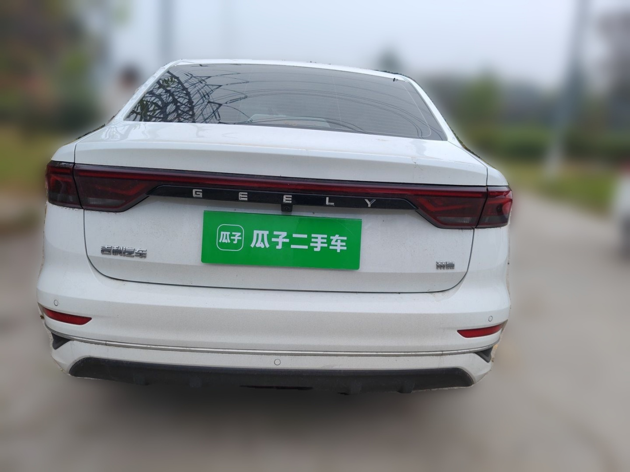 Emgrand 2025 4 1.5L CVT Flagship photo 5