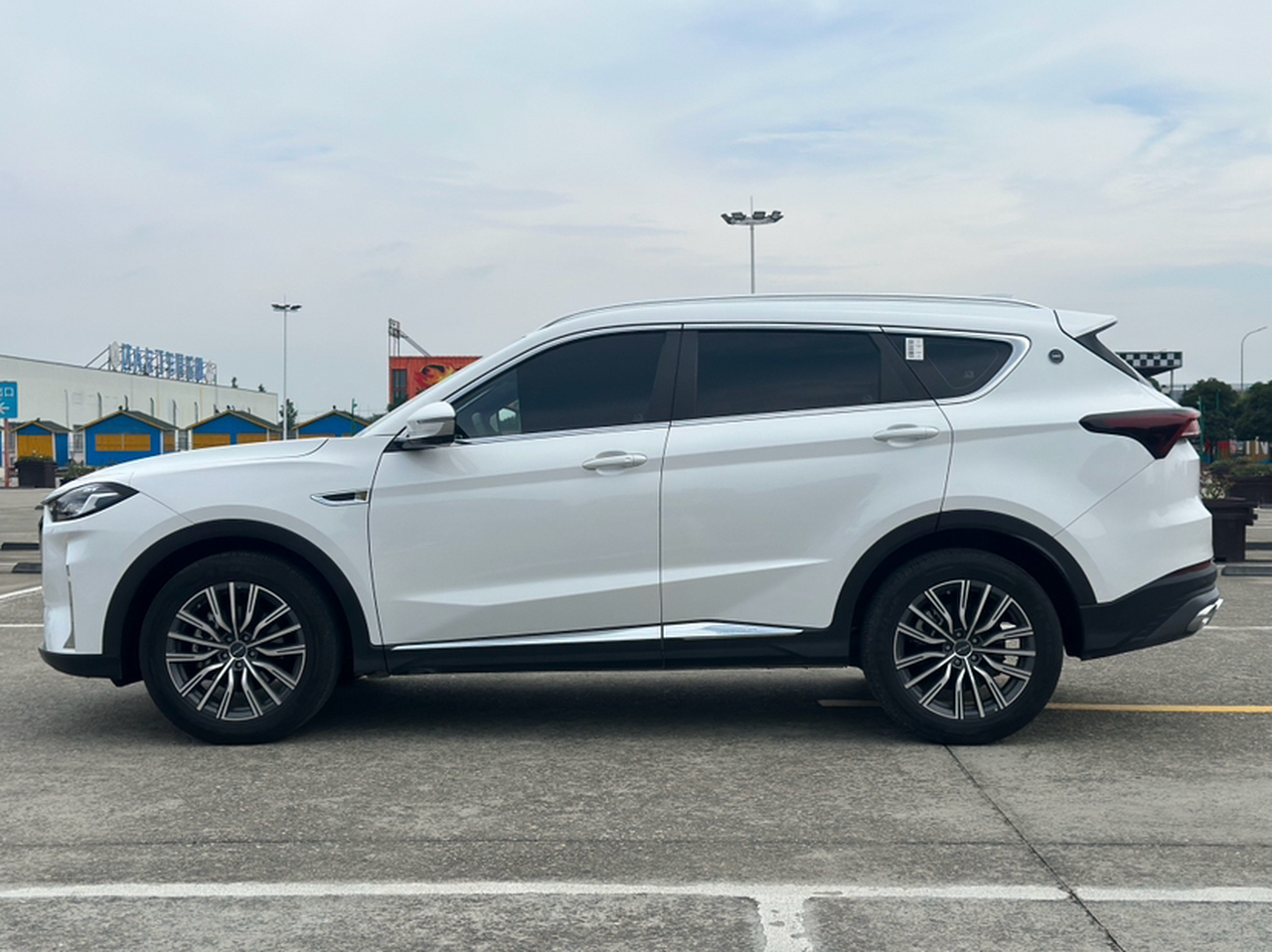 X70 PLUS 2025 Champion 1.5T DCTMAX 5-Seater photo 3