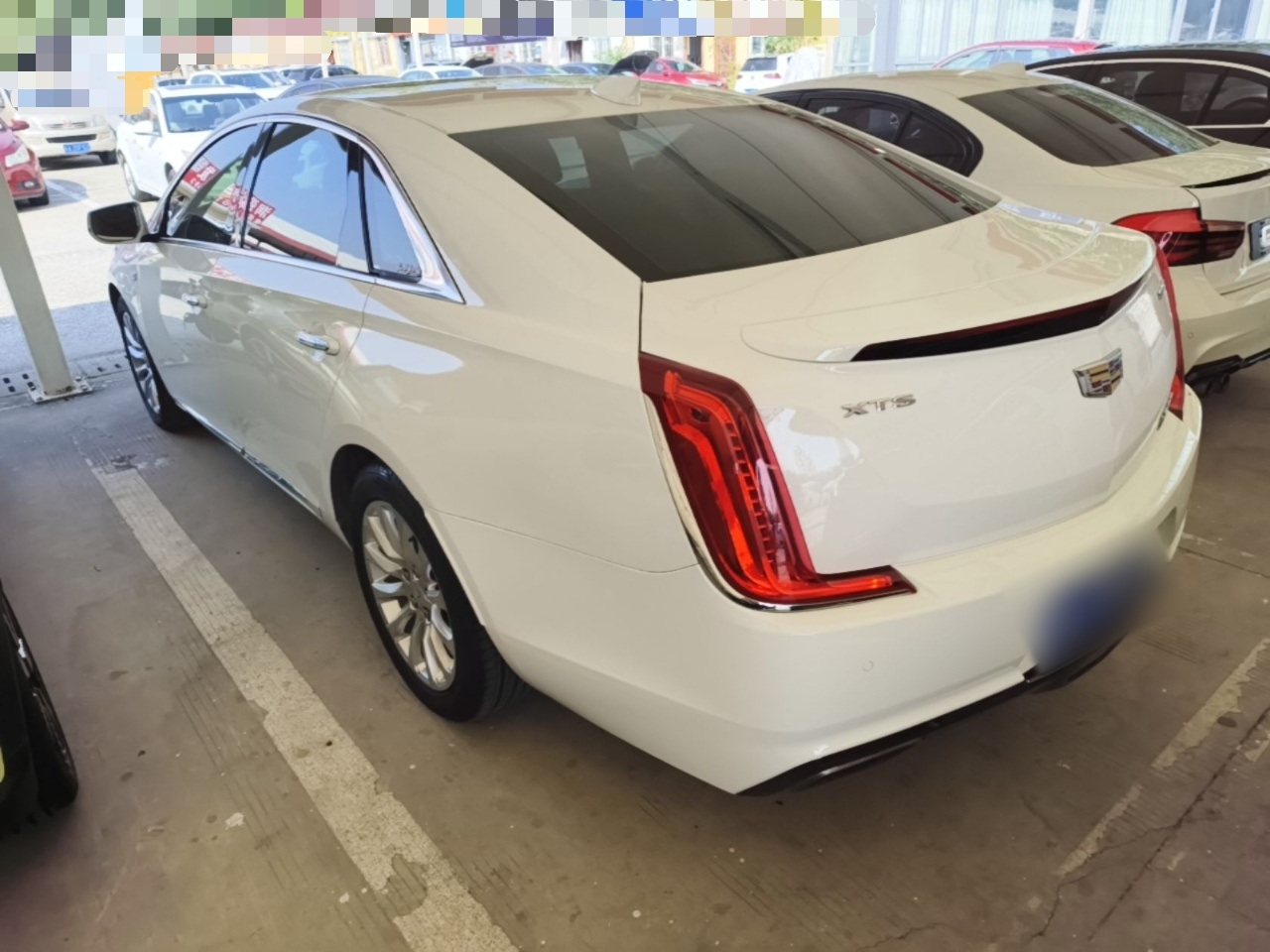 XTS 2018 28T Tech photo 4