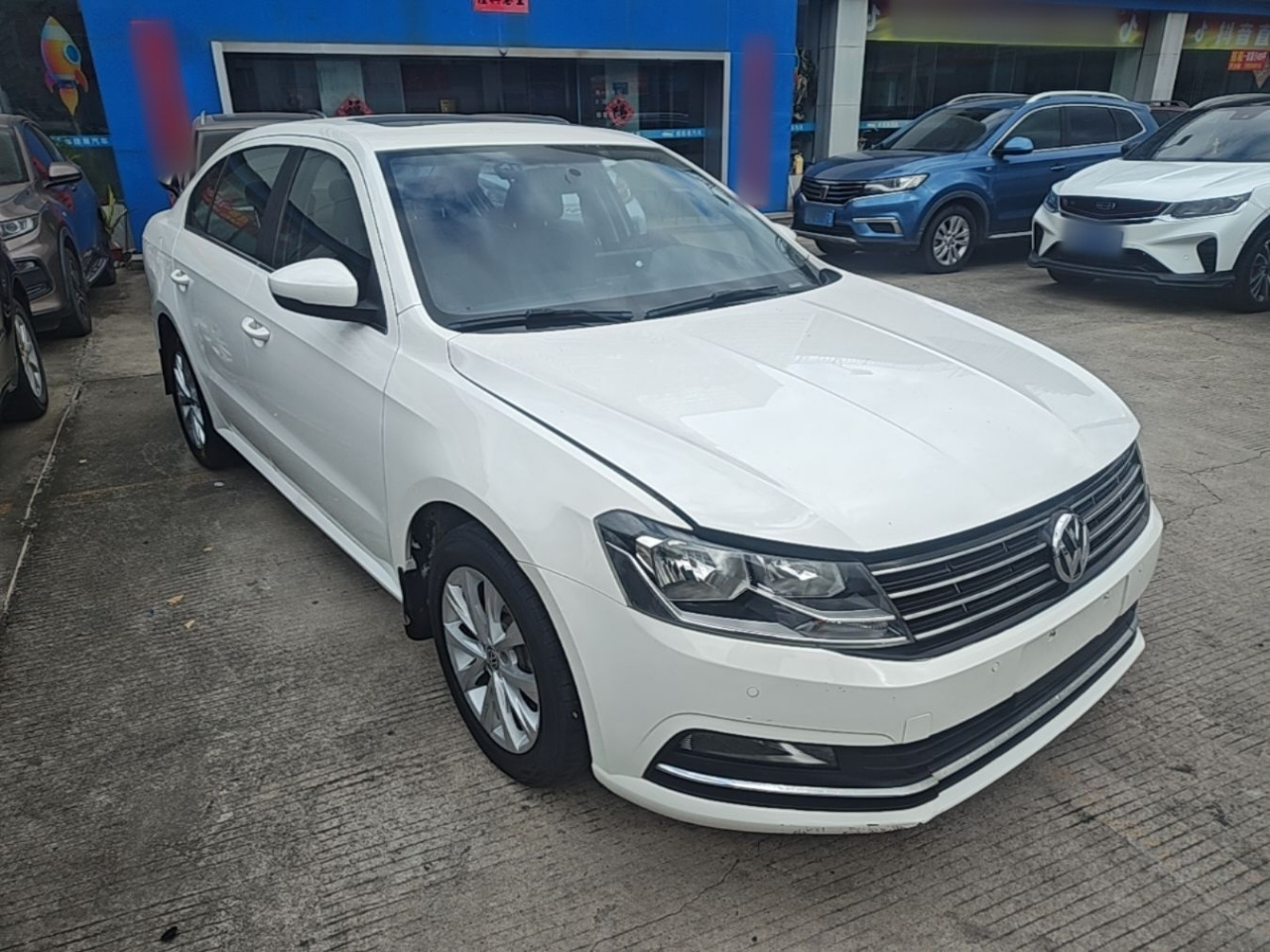Lavida 2015 1.6L AT Comfort photo 3