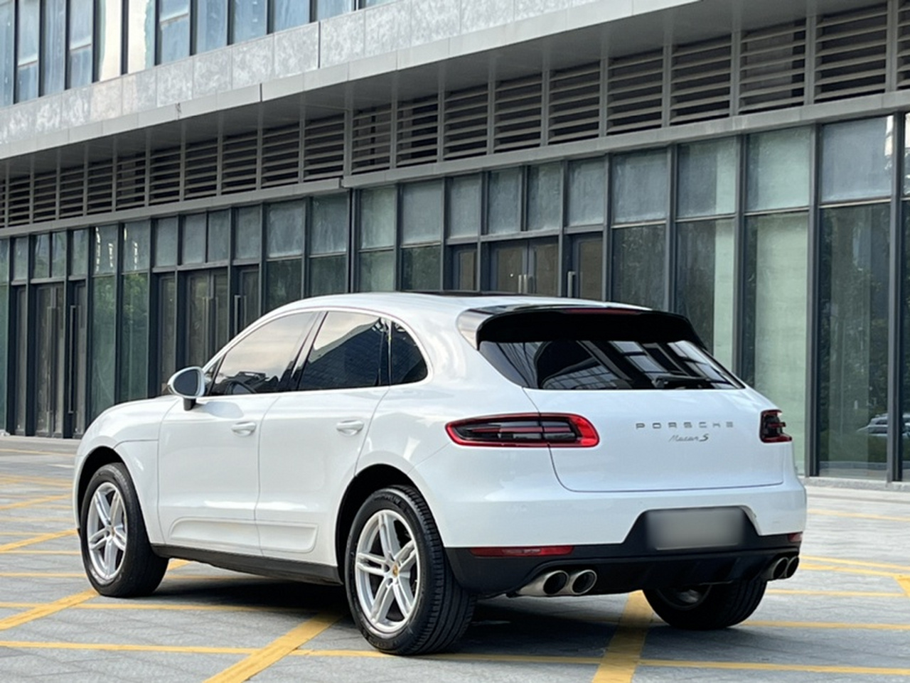 2017 Macan S 3.0T photo 2