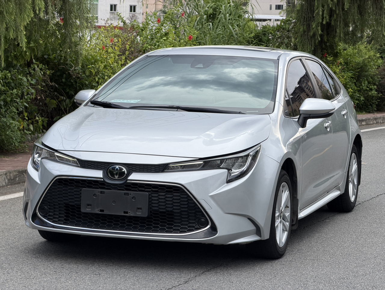 Levin 2021 185T CVT Luxury