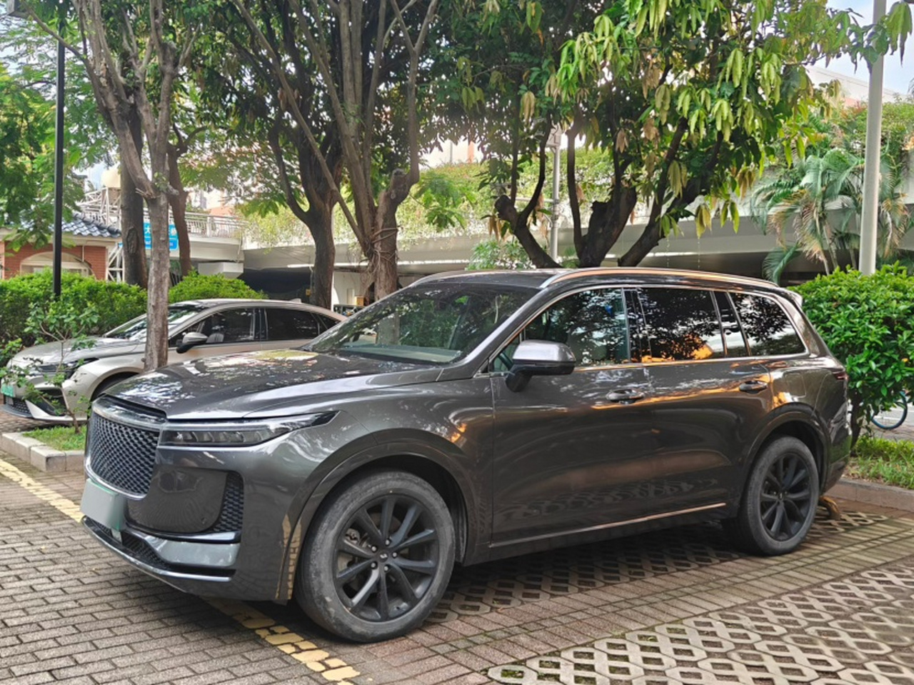Li Auto ONE 2020 EREV 6-Seater