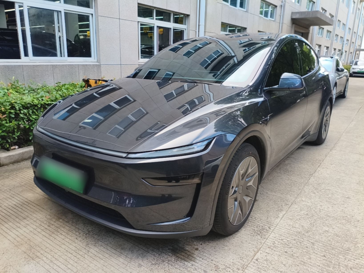Model Y L 2025 Long Range AWD