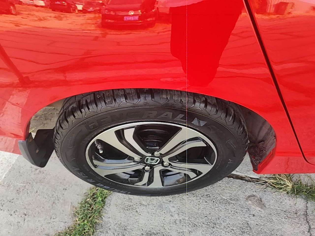 2015 1.5L CVT Comfort photo 2