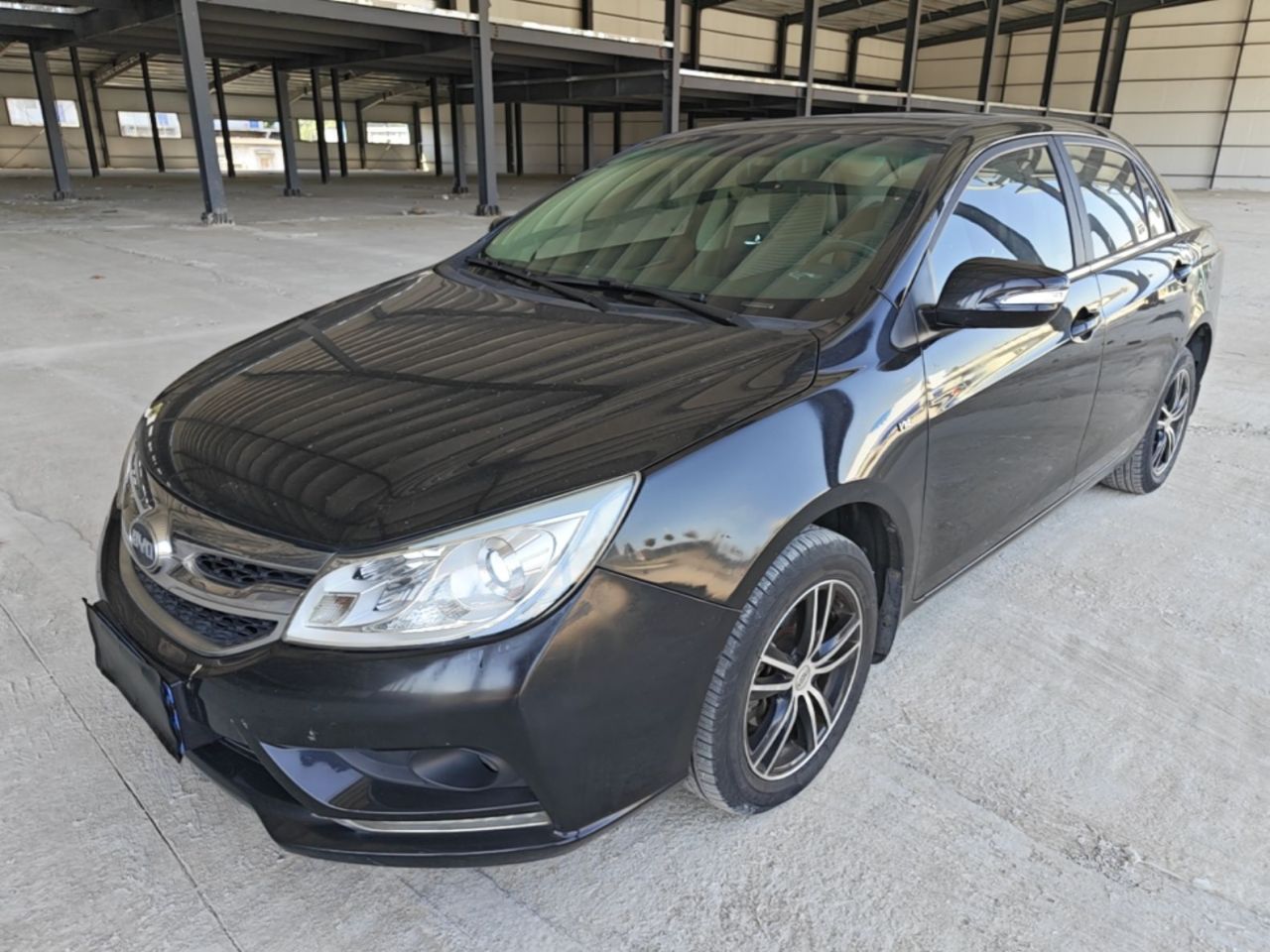 2015 Facelift 1.5L MT Luxury