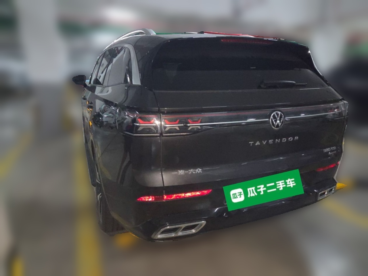 2024 380TSI AWD R-Line photo 4