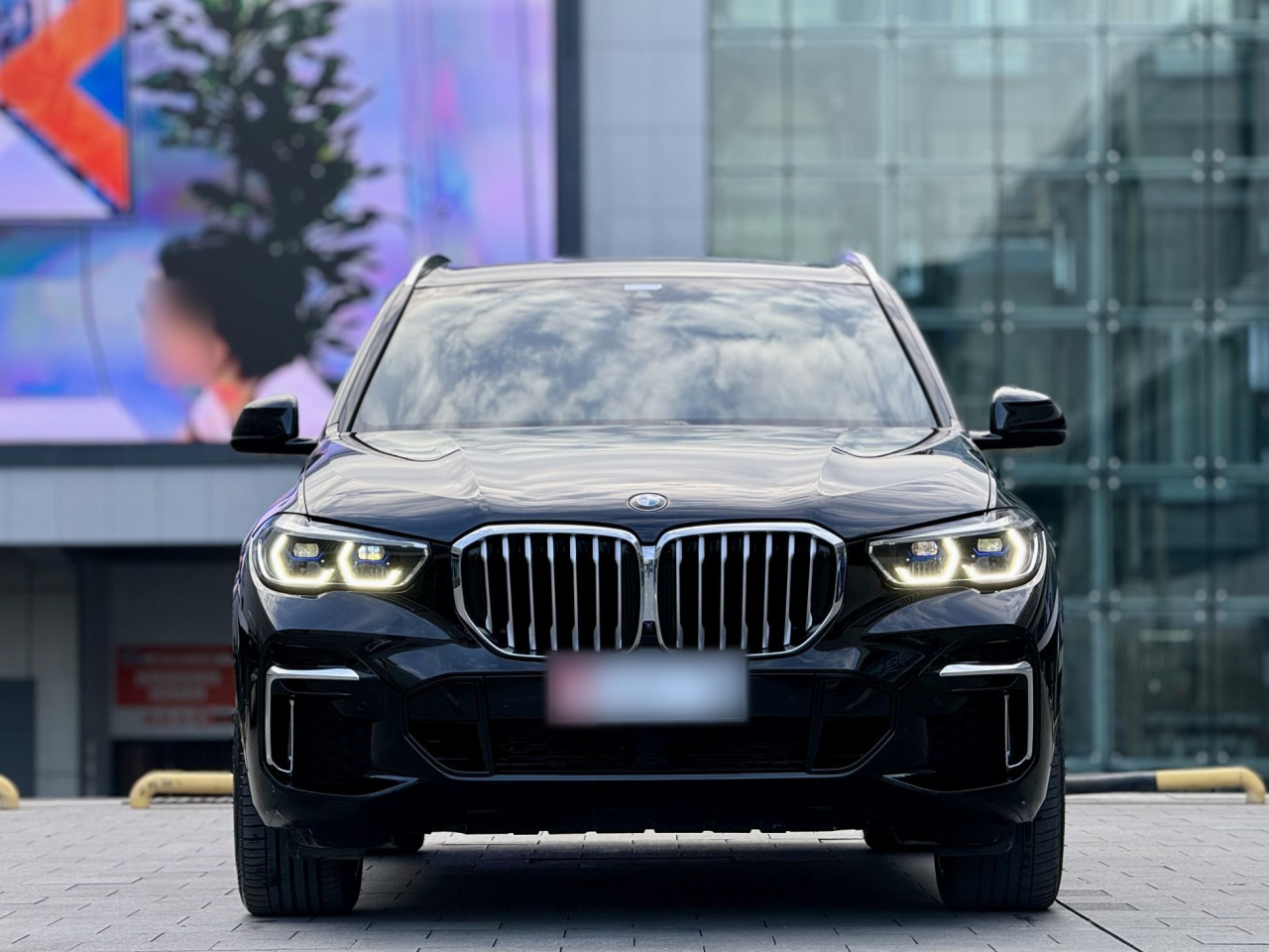 X5 2022 xDrive 40Li M Sport Package photo 3