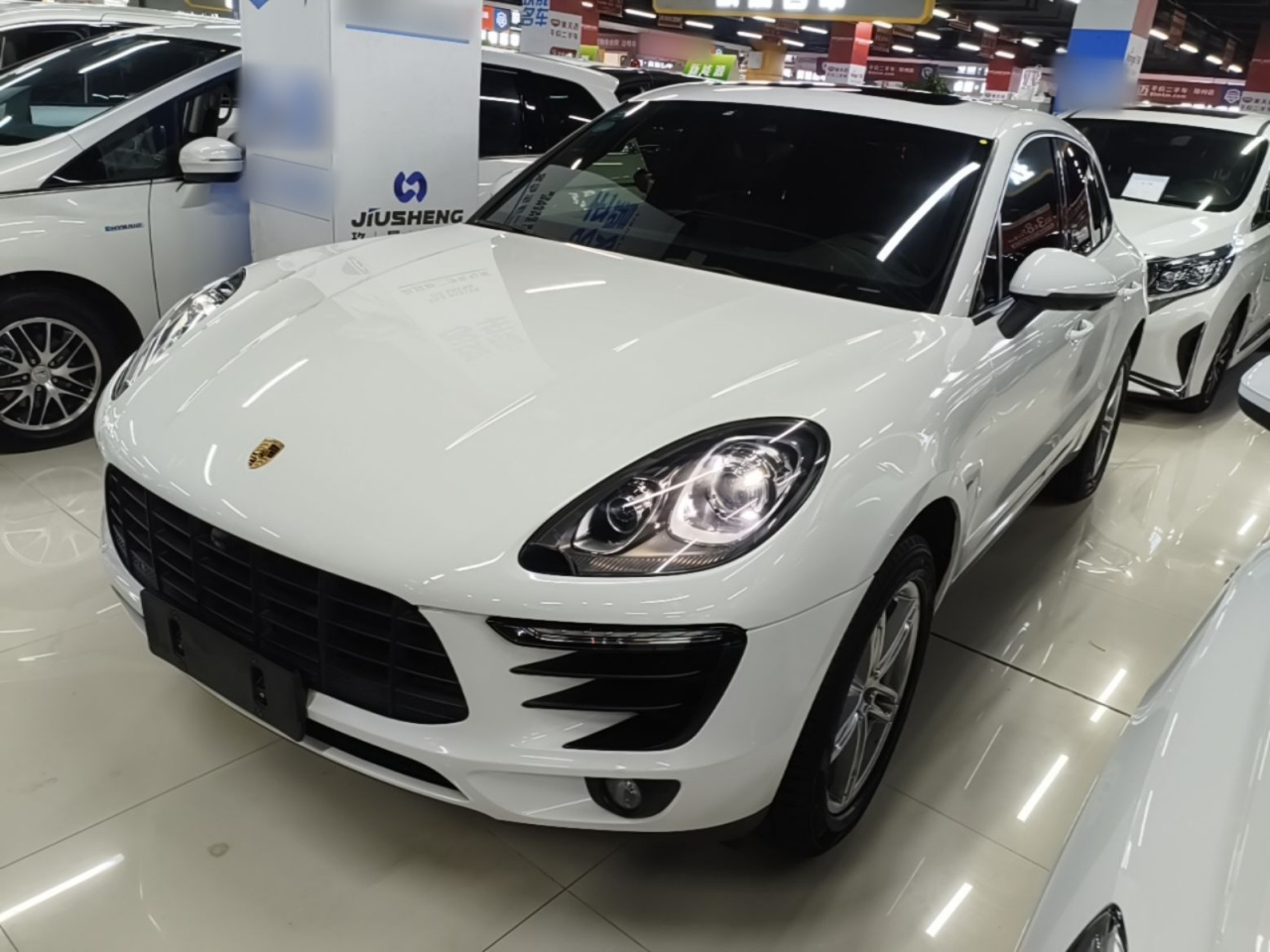 2017 Macan 2.0T
