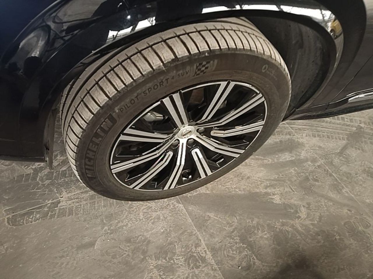 XC90 2024 B5 Luxury 5-Seater photo 2