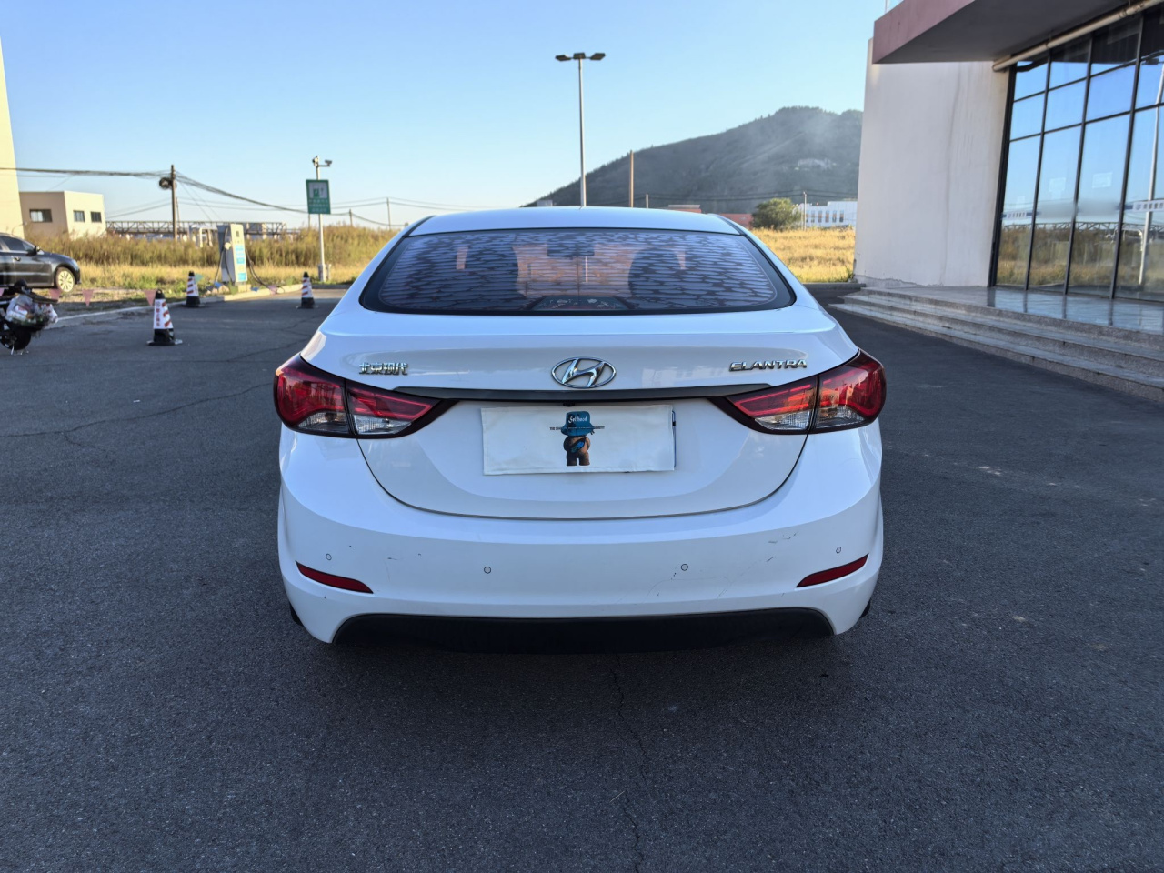 Elantra 2016 1.6L MT Premium photo 4