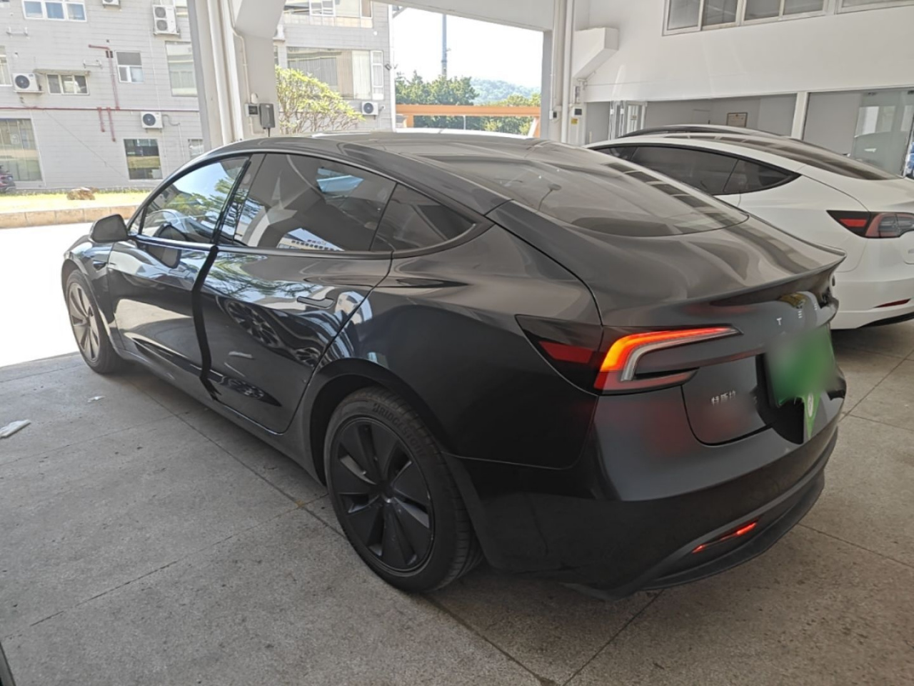 Model 3 2025 RWD photo 4