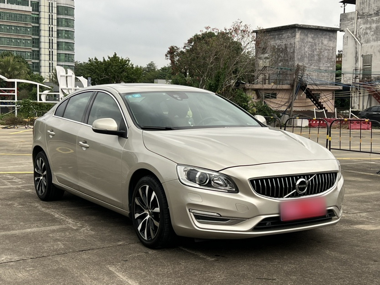 S60 2019 S60L Facelift T5 Advanced photo 4