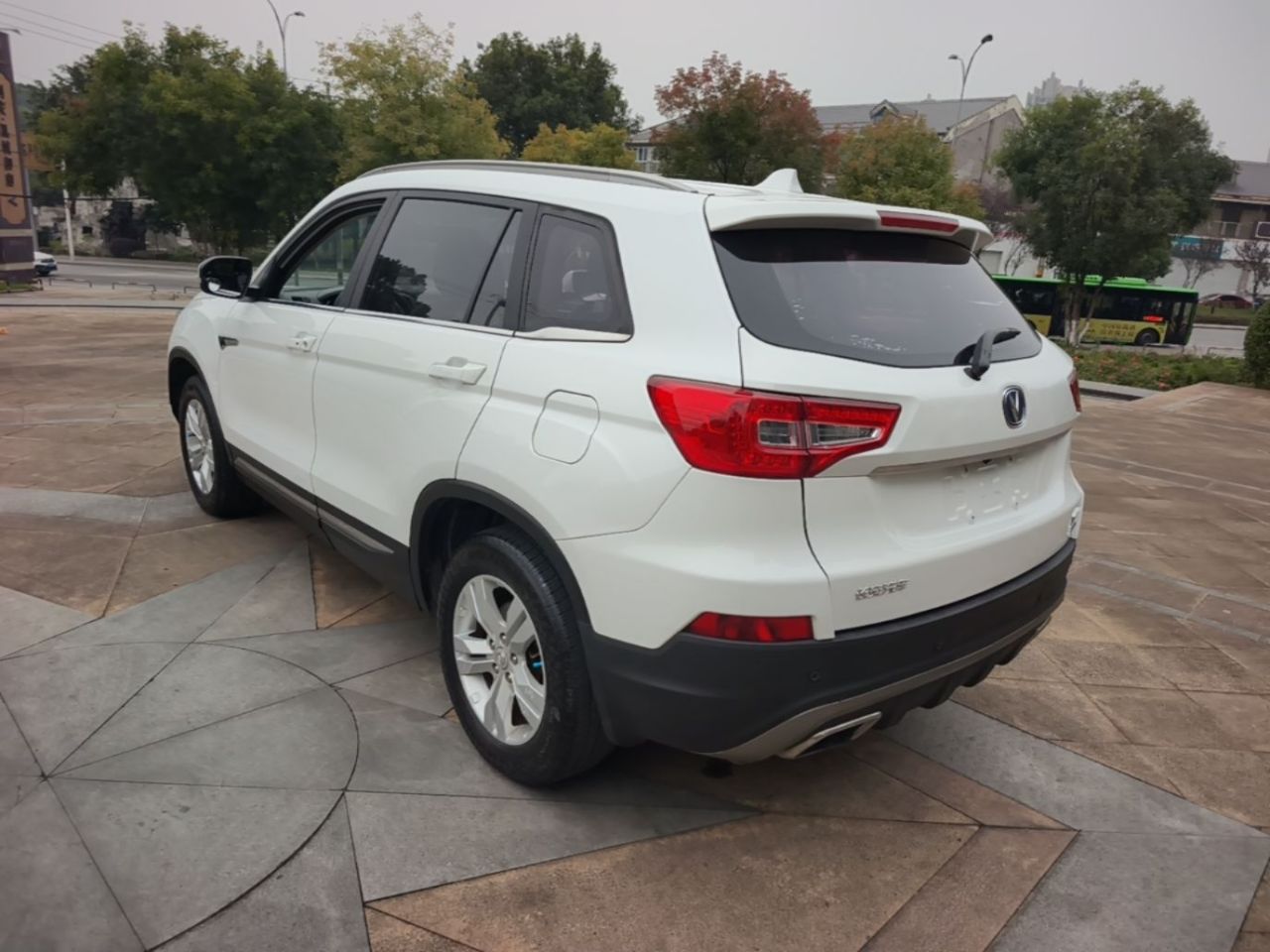 CS75 2015 1.8T AT AWD Elite IV photo 4