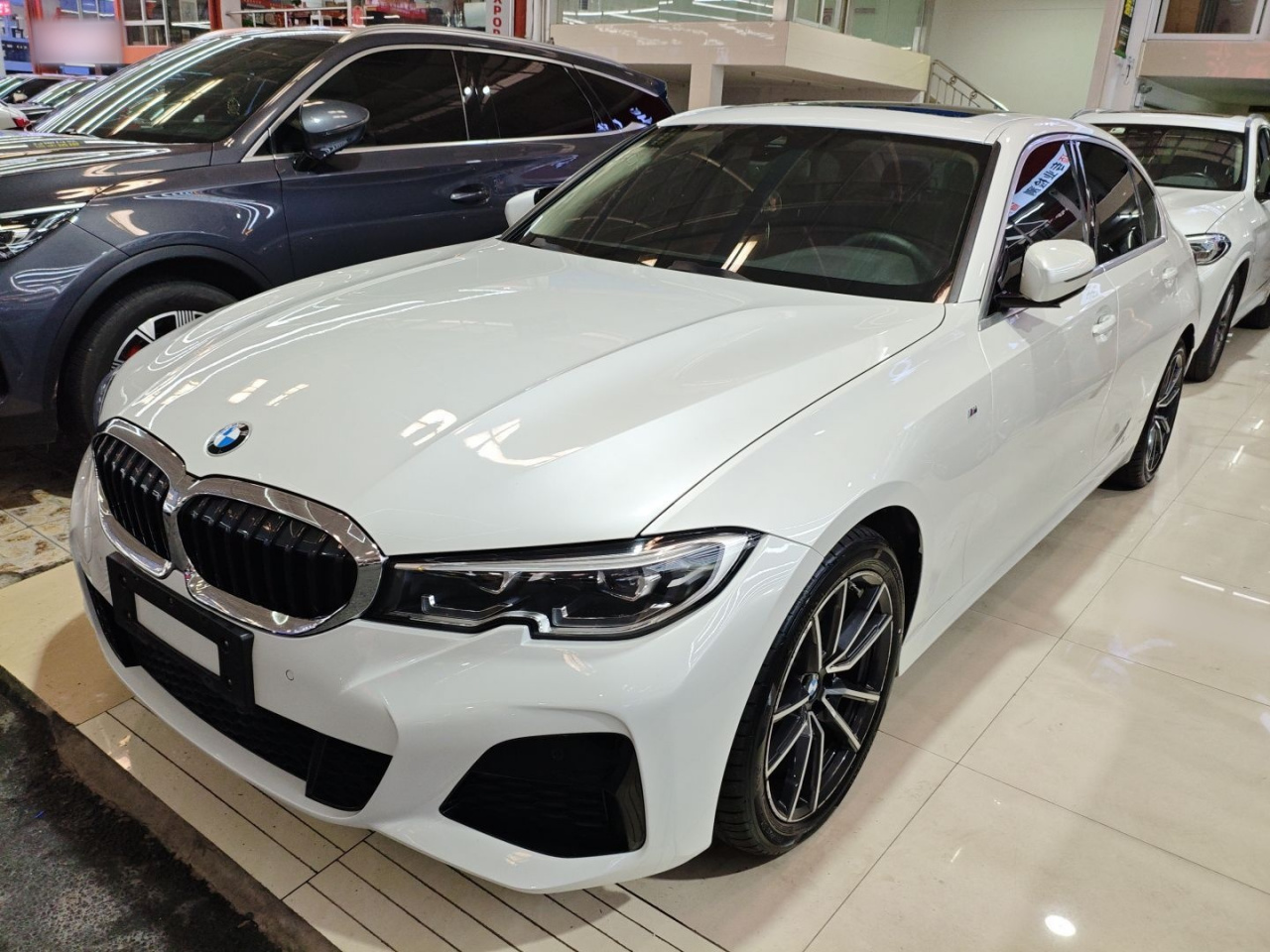 3 Series 2022 325Li M Sport Package