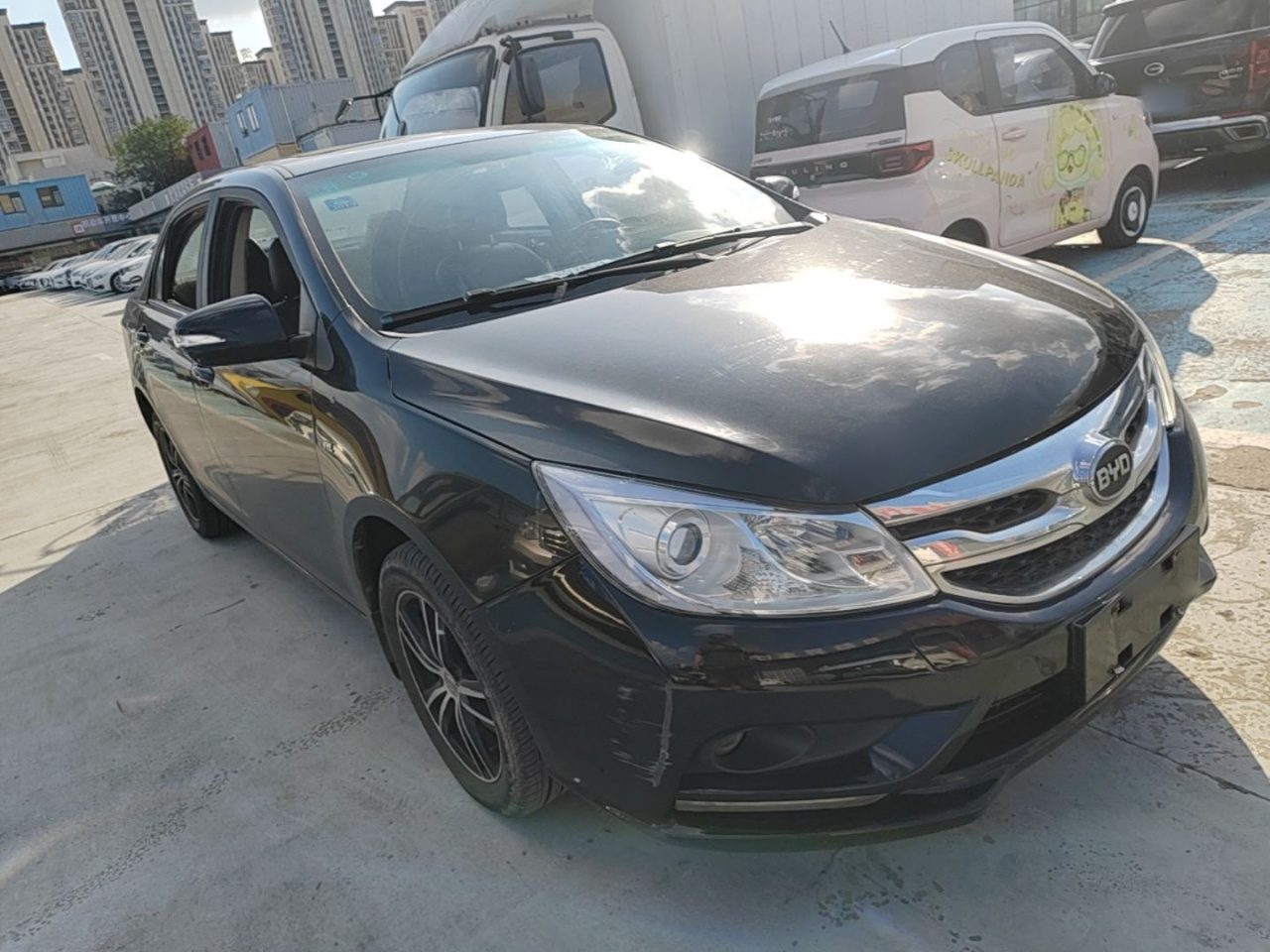 2015 1.5L MT Luxury photo 5