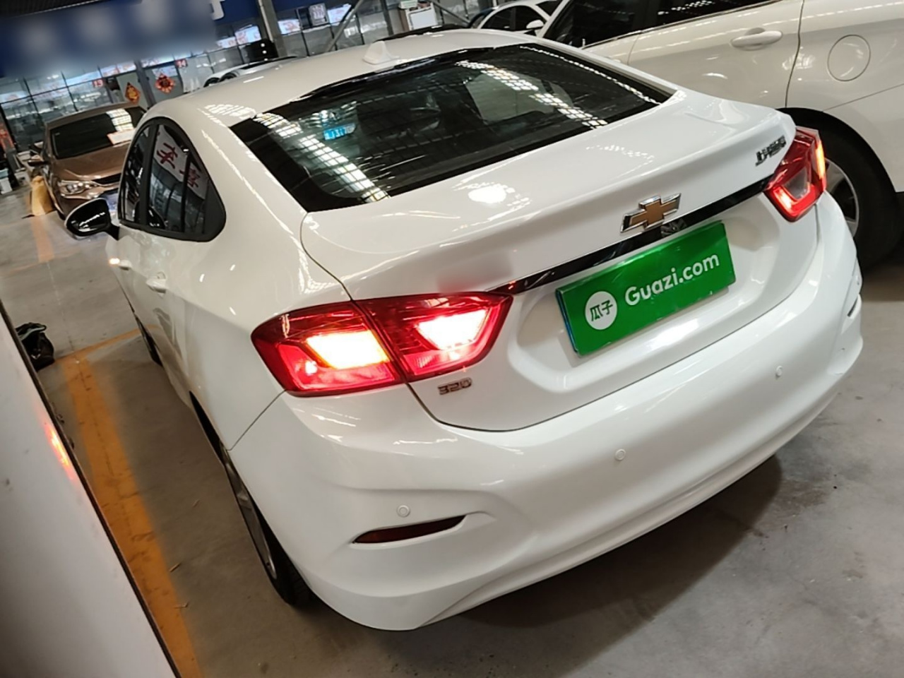 2018 320 AT photo 3