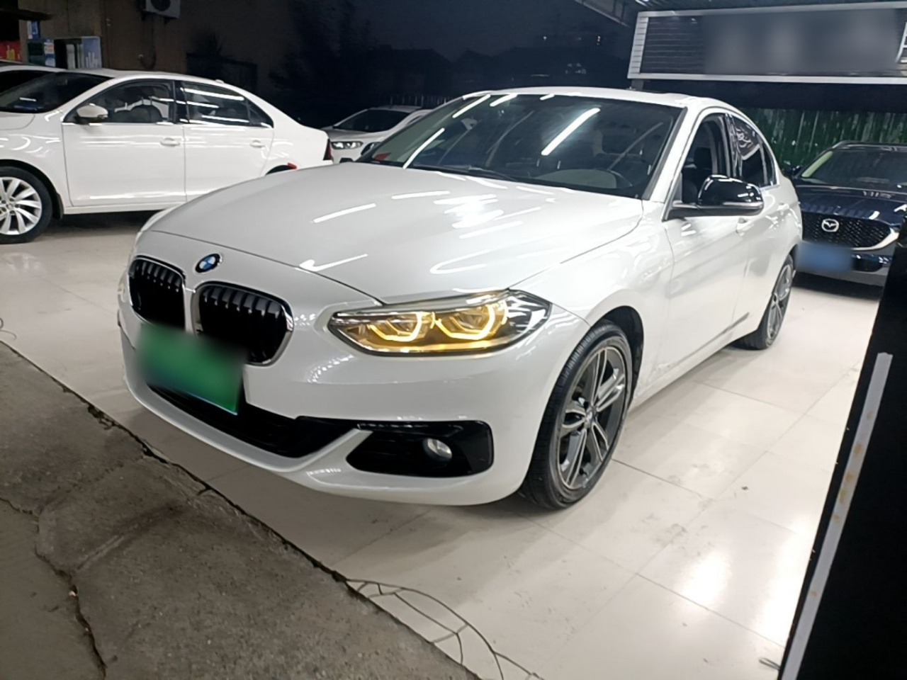 1 Series 2018 118i Sport