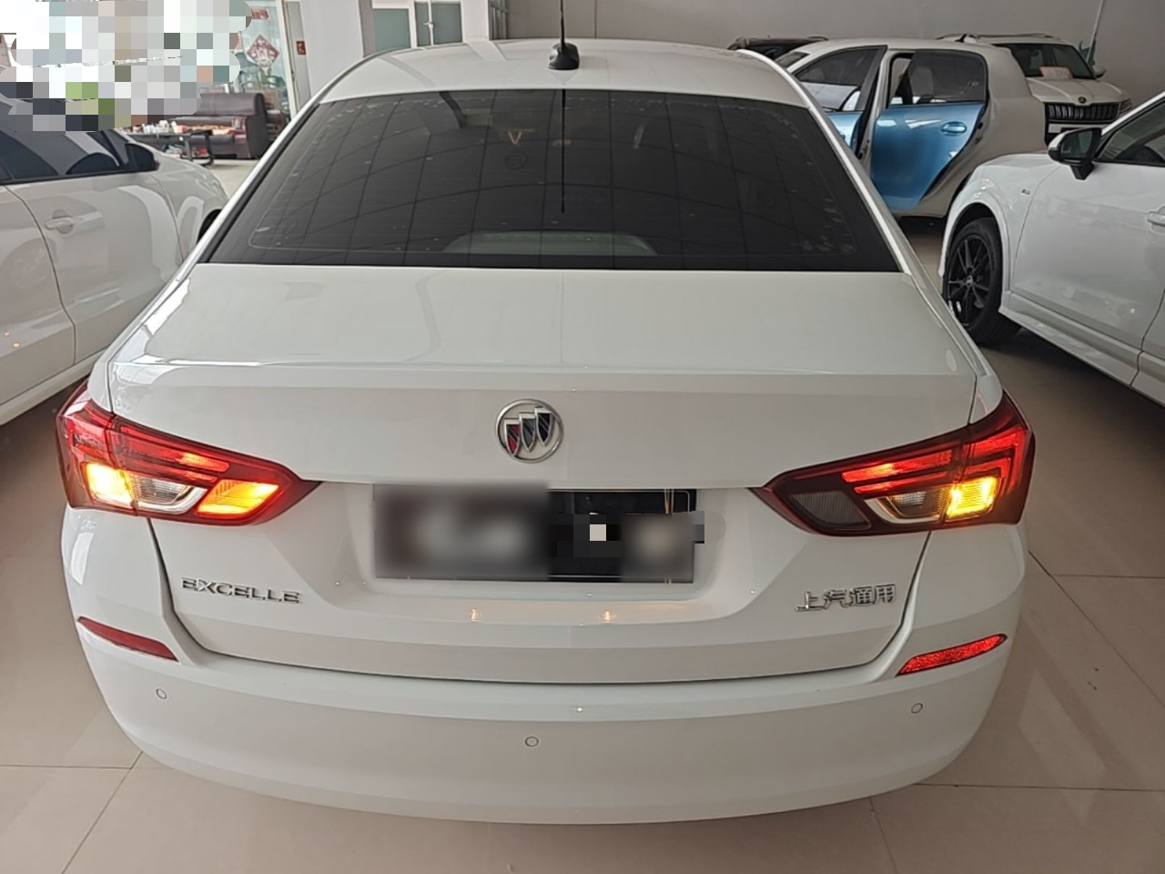 Excelle 2018 15N CVT Elite photo 5