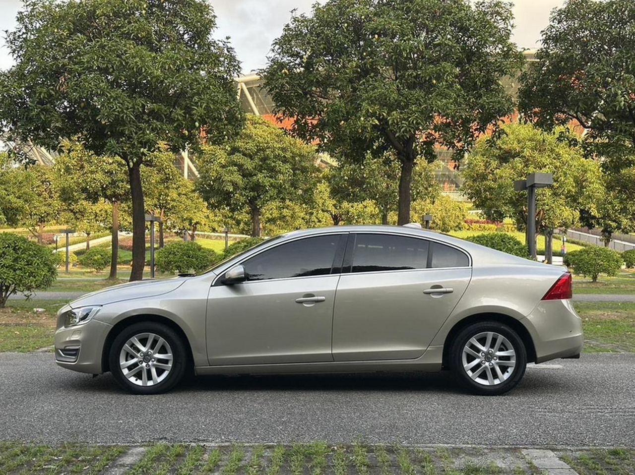 S60 2017 S60L T3 photo 4