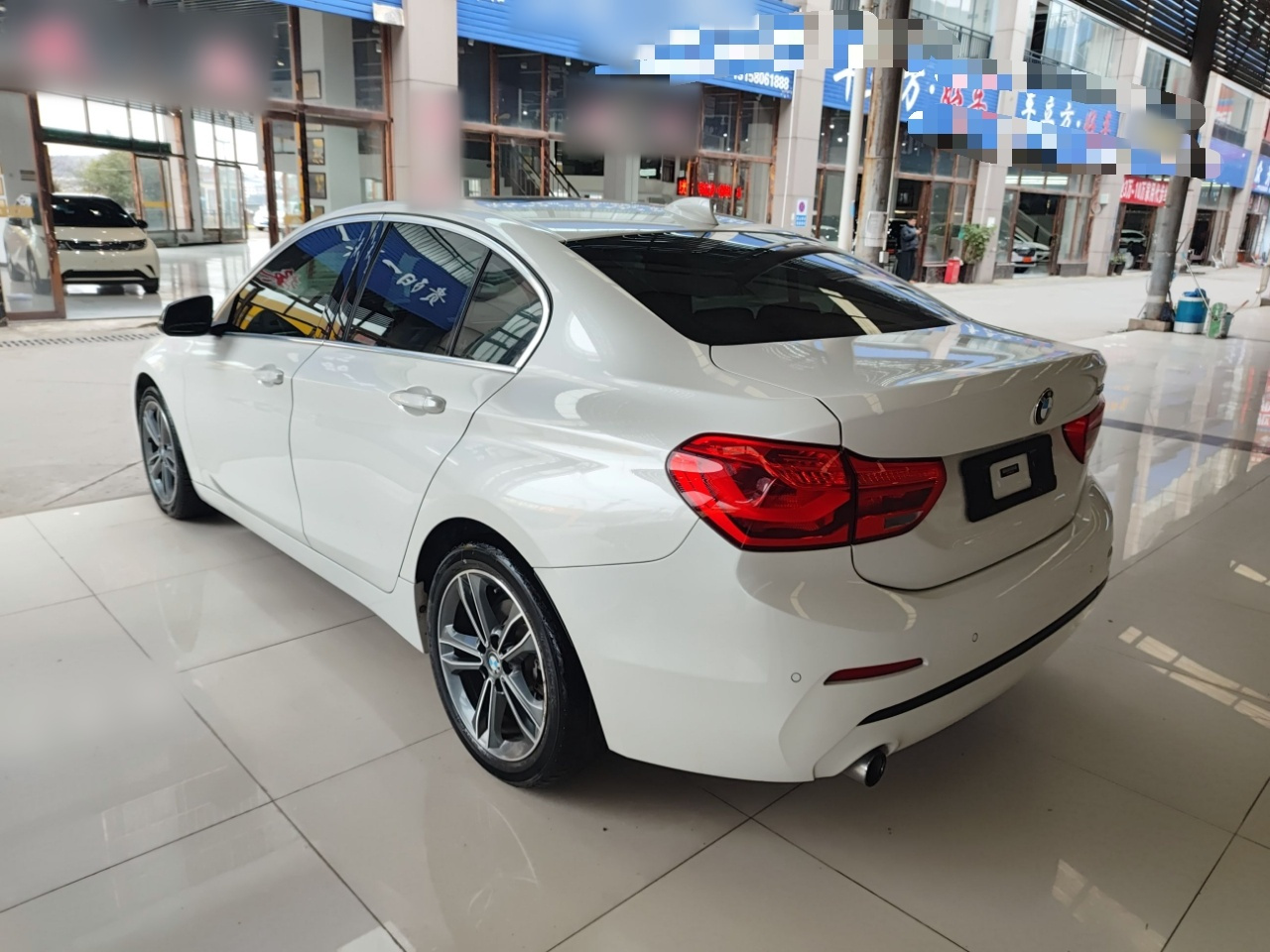 1 Series 2018 Facelift 118i Sport photo 4