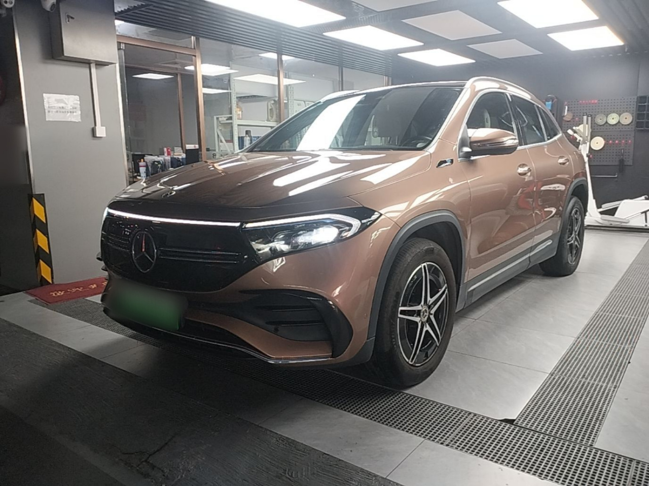 EQA 2022 EQA 300 4MATIC Special