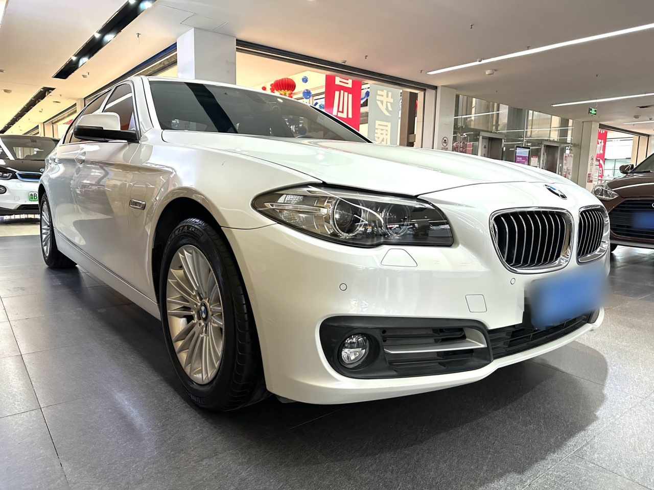 5 Series 2014 525Li Leading photo 3
