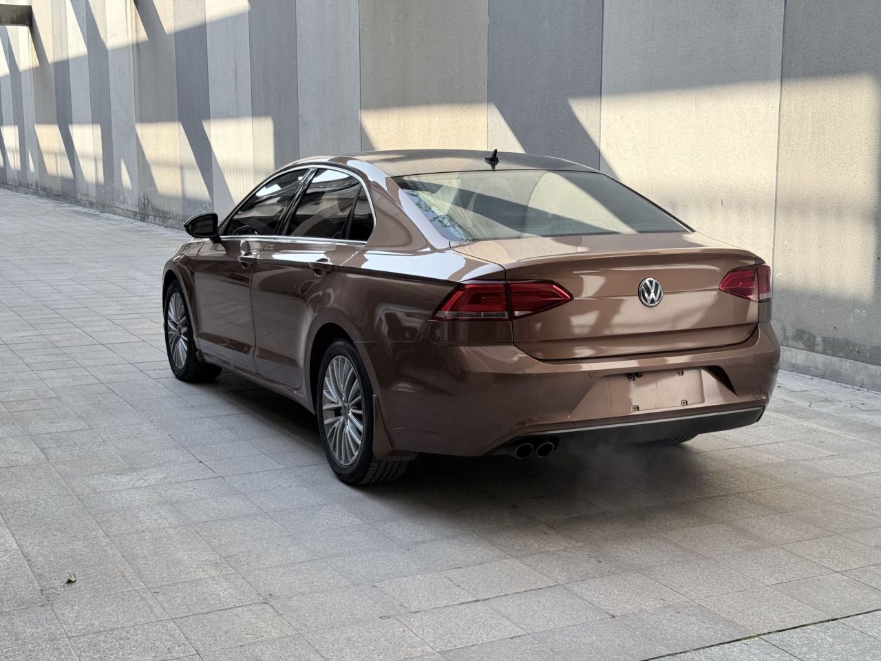 Lamando 2015 330TSI DSG Luxury photo 4